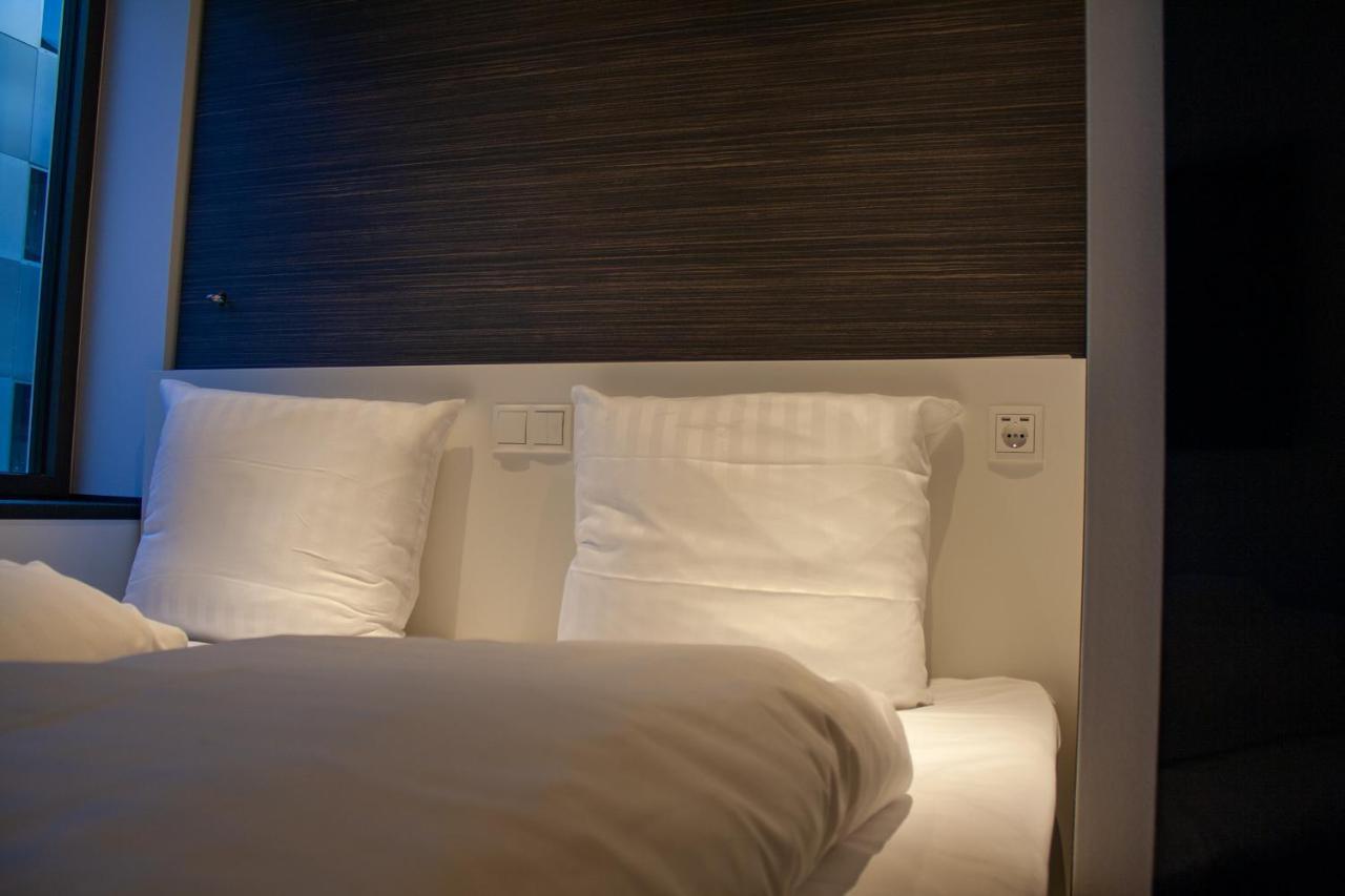 Хостел Next House Копенгаген Экстерьер фото The hotel room